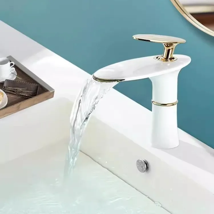 ก๊อกน้ำตกอ่างล้างหน้า สีขาวทอง - Home Hardware Bathroom Faucets บทวิจารณ์และราคา